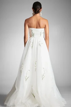 Sachin & Babi Strapless<Anais Gown - White/Embroidered Floral White/embroideredfloral
