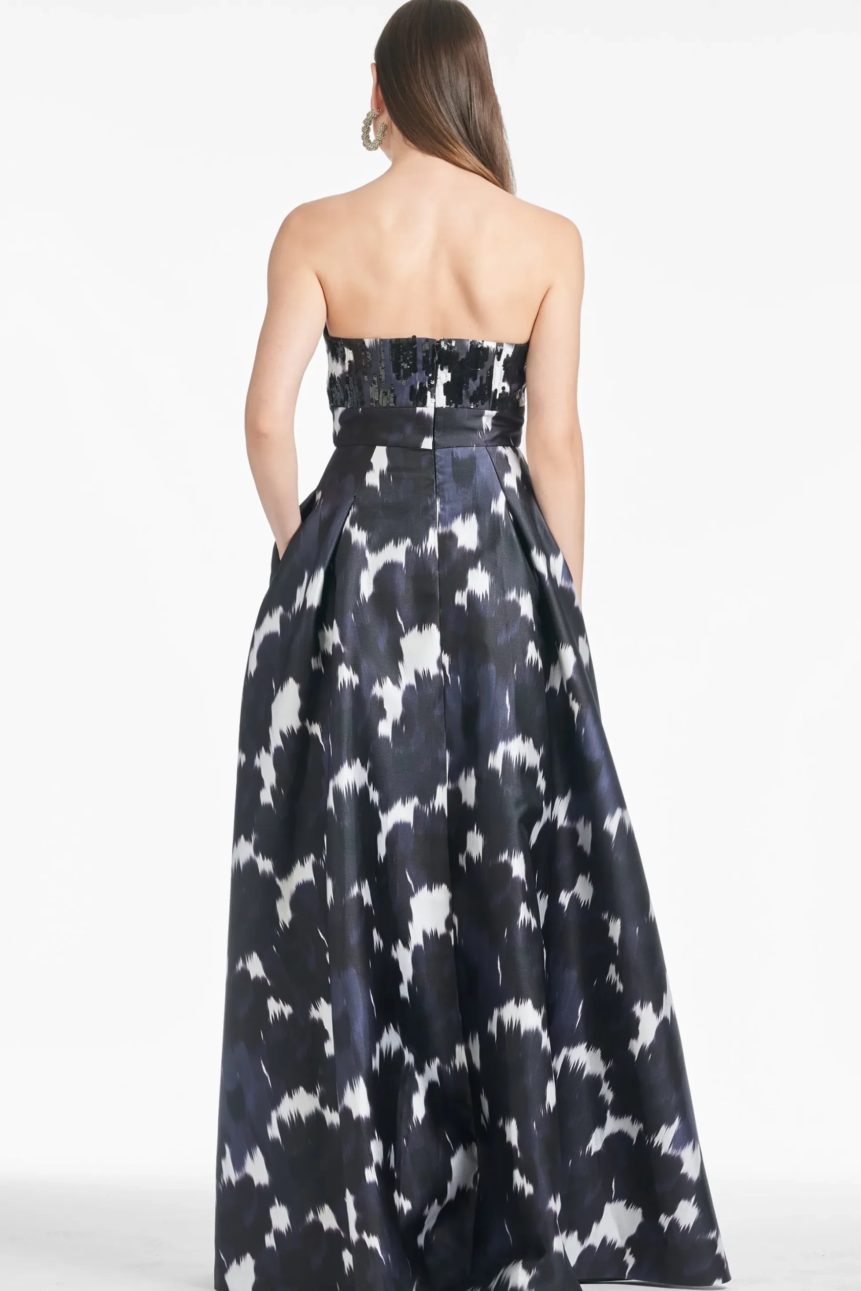 Sachin & Babi Strapless<Embellished Giovanna Gown - Dark as Night Ikat Darkasnightikat